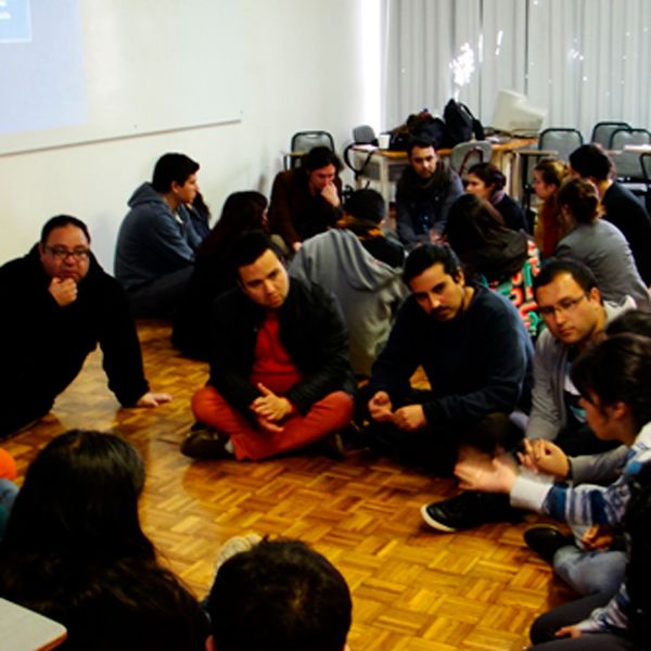 Lee más sobre el artículo Taller de Teatro Foro: El teatro como herramienta emancipadora en contextos educacionales