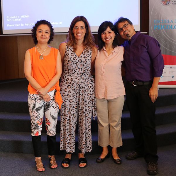 Lee más sobre el artículo Karol Morales aprueba tesis doctoral con distinción máxima
