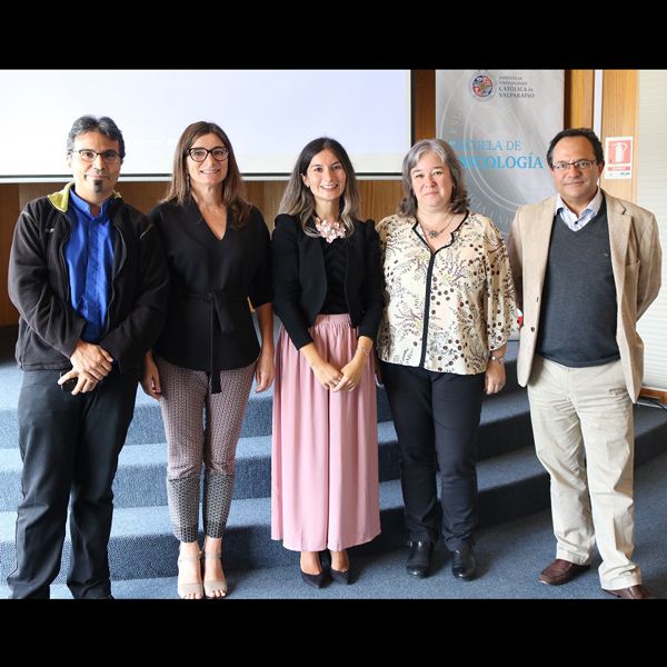 Lee más sobre el artículo Paulina Santander presenta investigación doctoral sobre construcción identitaria en mujeres emprendedoras