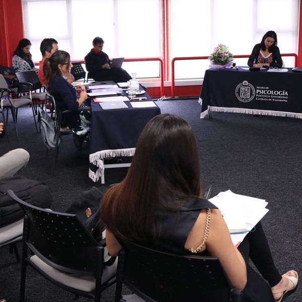 Lee más sobre el artículo Psicóloga aprueba defensa doctoral realizando investigación sobre el bienestar en las escuelas desde una perspectiva de justicia social