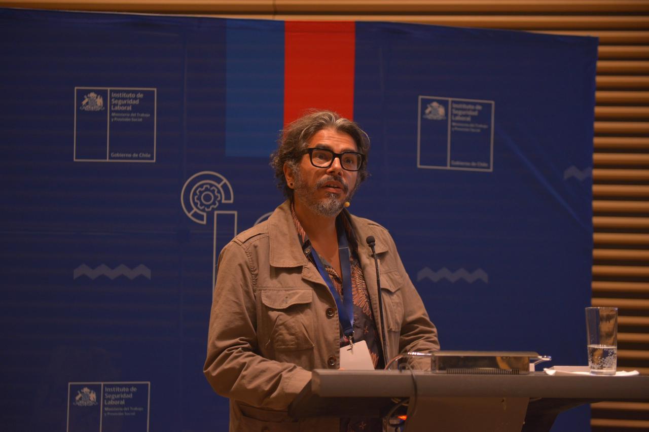 Lee más sobre el artículo Dr. Guillermo Rivera participa en Seminario Internacional sobre revolución digital y trabajo