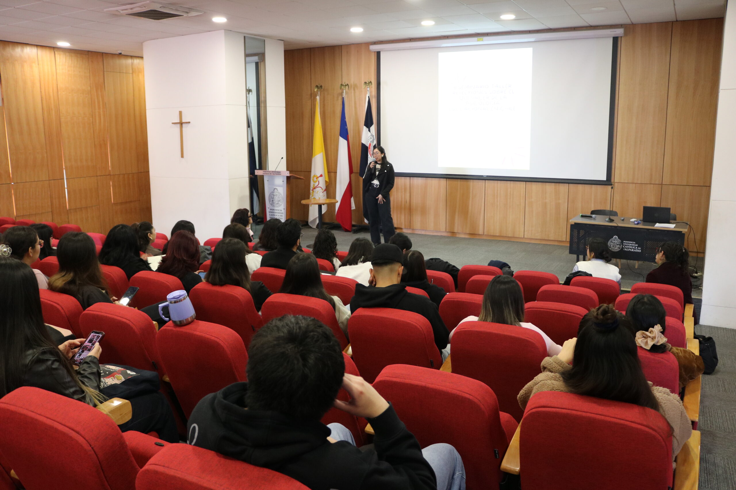 Lee más sobre el artículo Estudiantes de Psicología PUCV y UPLA participaron en seminario-taller sobre psicología educacional